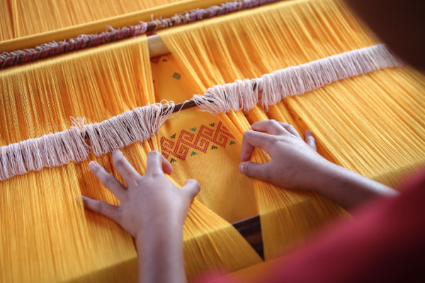 Tissariss: Weaving Heritage into Vibrant Artistry