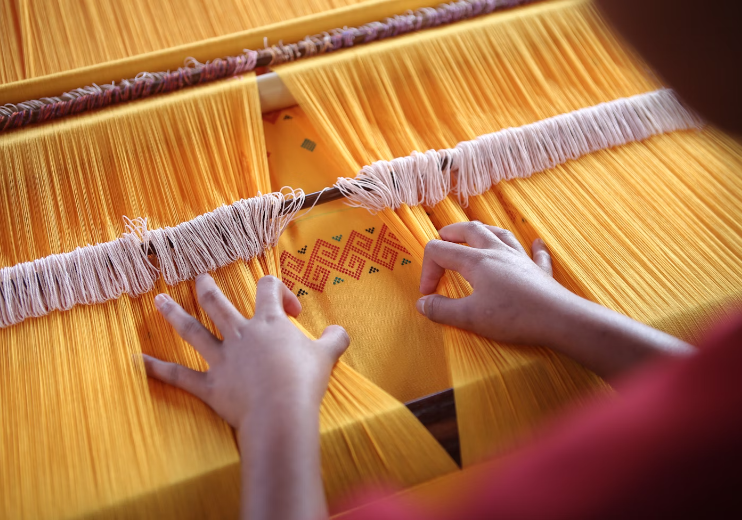 Tissariss: Weaving Heritage into Vibrant Artistry