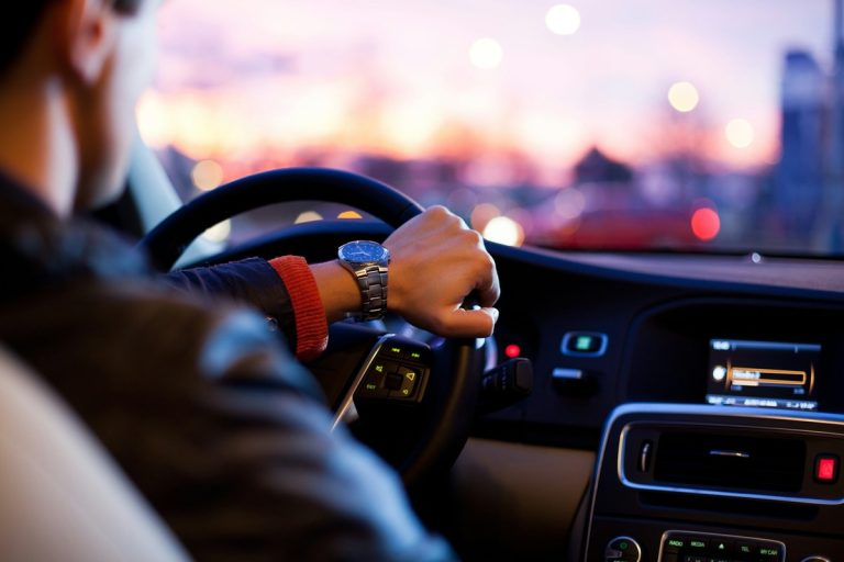 Build Safe Driving Habits with These Simple Guidelines