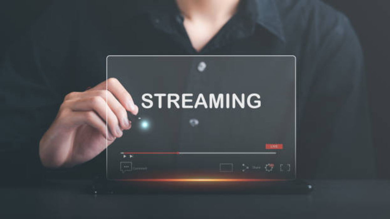 Streemaus: Simple Real-Time Audio and Video Streaming