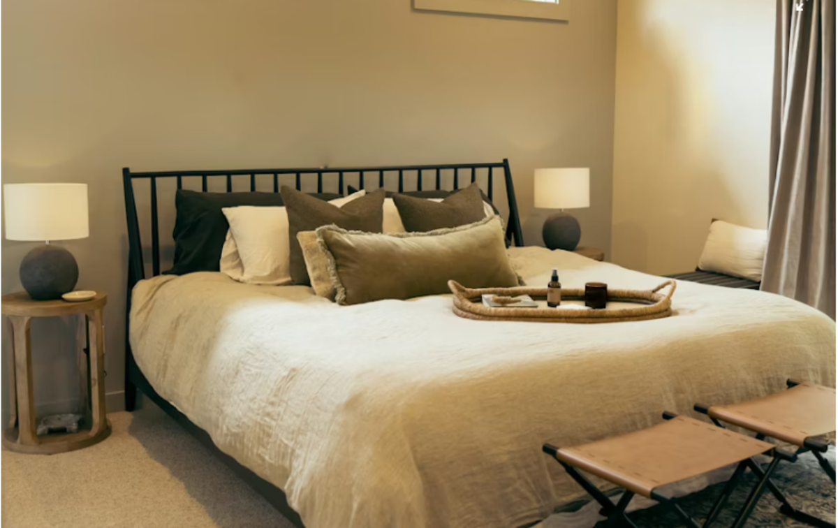 Jernsenger: Forged for Comfort, Built for Modern Life