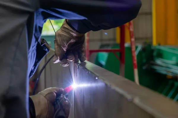 The Call That Usually Comes Too Late: Emergency Welding Situations